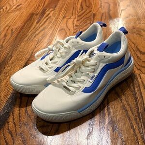 Vans Ultrarange Blue and White Sneakers NWOT